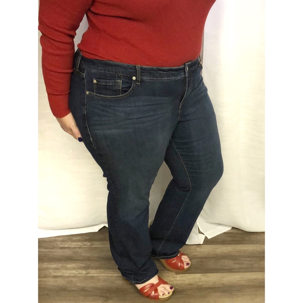 Torrid straight leg jeans size 24 *TALL*